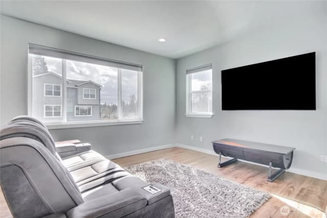 Property photo for 1828 25th Street, Snohomish photo 3