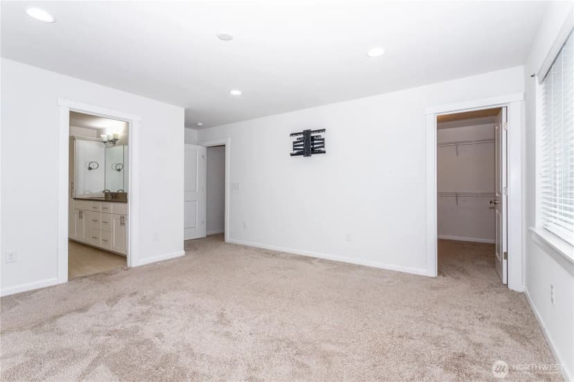 Property photo for 27432 14th Place S, Des Moines photo 22