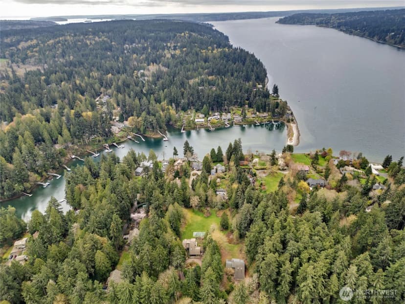 Property photo for 9190 Fox Cove Lane Ne, Bainbridge Island photo 6