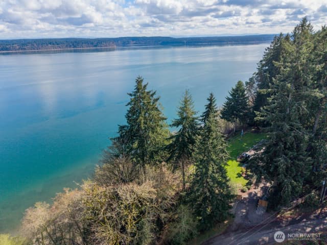 Property photo for 9513 Villa Beach Road, Anderson Island photo 4