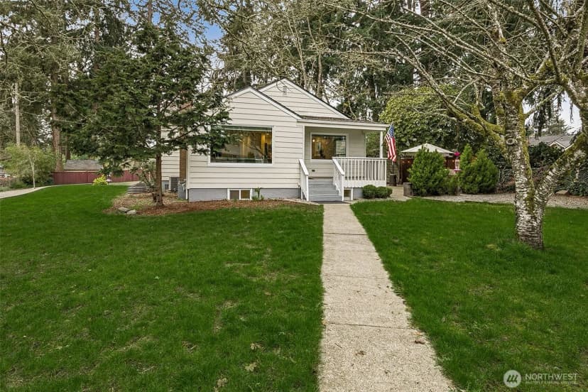 Property photo for 9036 Dalwood Road Sw, Lakewood photo 2