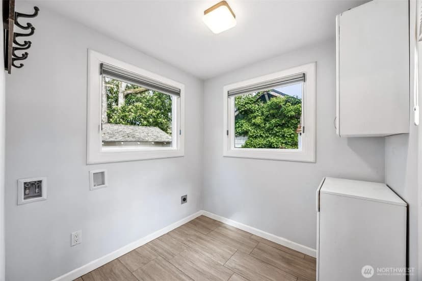 Property photo for 9036 Dalwood Road Sw, Lakewood photo 14