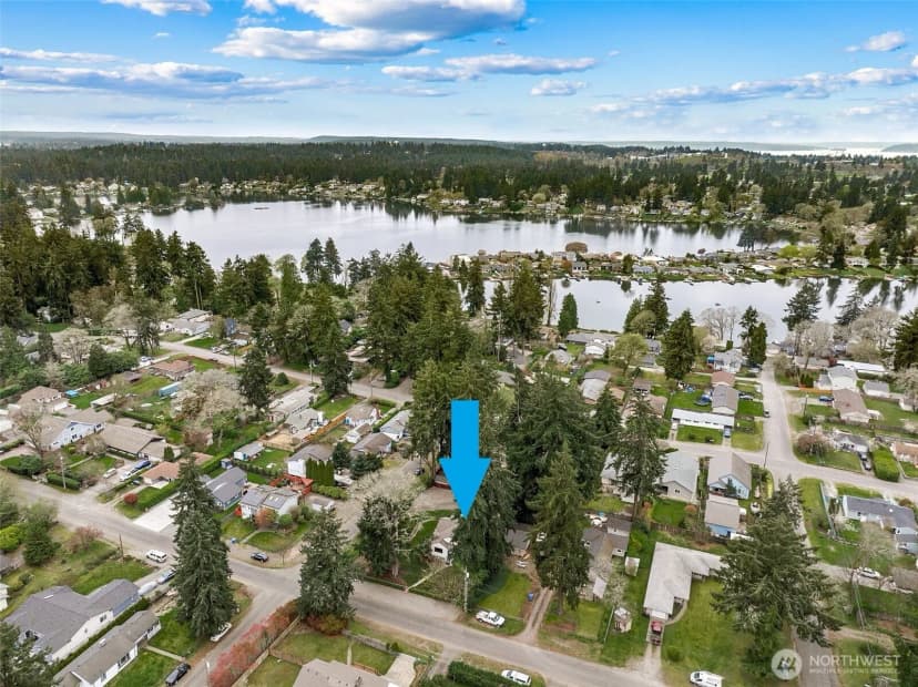 Property photo for 9036 Dalwood Road Sw, Lakewood photo 5