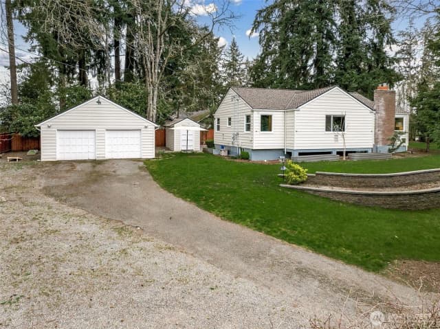 Property photo for 9036 Dalwood Road Sw, Lakewood photo 3