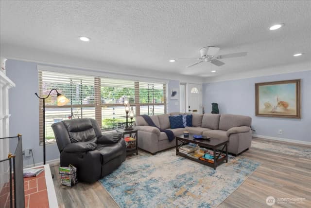 Property photo for 1501 52nd Street Se #1, Everett photo 5