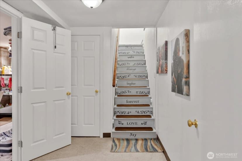 Property photo for 1501 52nd Street Se #1, Everett photo 17