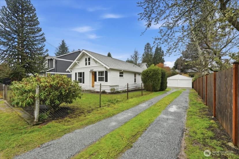 Property photo for 8127 11th Avenue Sw, Seattle photo 14