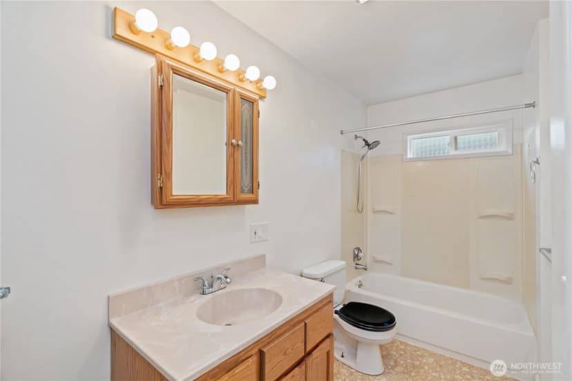 Property photo for 1513 W Market Street, Aberdeen photo 9