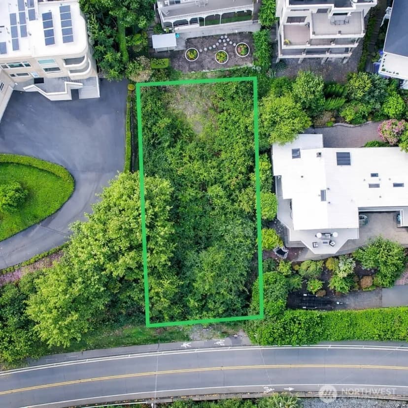 Property photo for 8512 Ne Juanita Drive, Kirkland