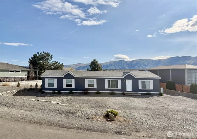 Property photo for 401 Peachtree Place Sw, Mattawa