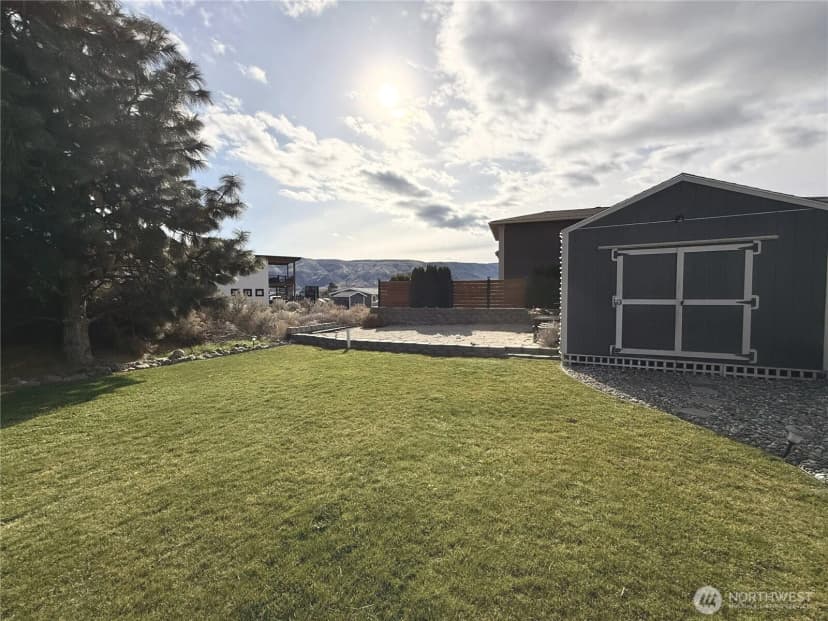 Property photo for 401 Peachtree Place Sw, Mattawa photo 22