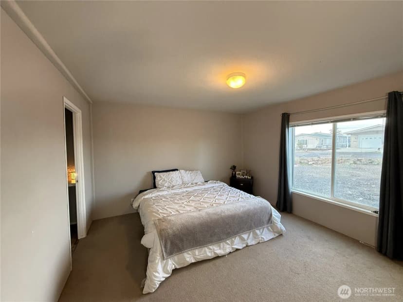 Property photo for 401 Peachtree Place Sw, Mattawa photo 9