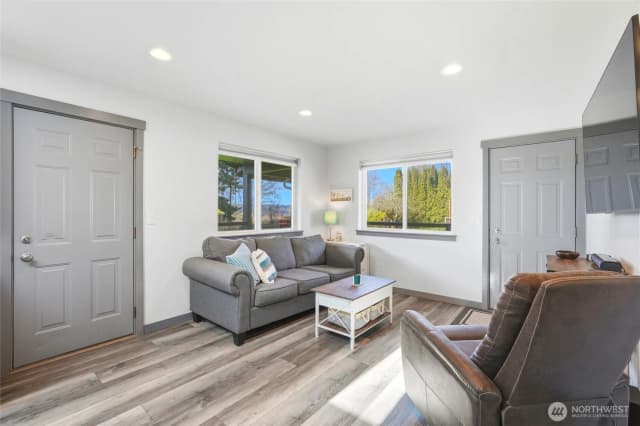 Property photo for 8114 Riverview Road, Snohomish photo 4