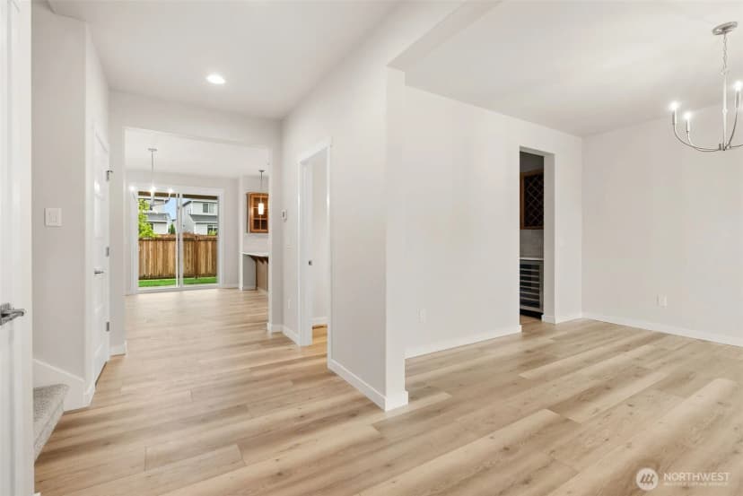Property photo for 9001 Wyatt Court Se, Tumwater photo 5