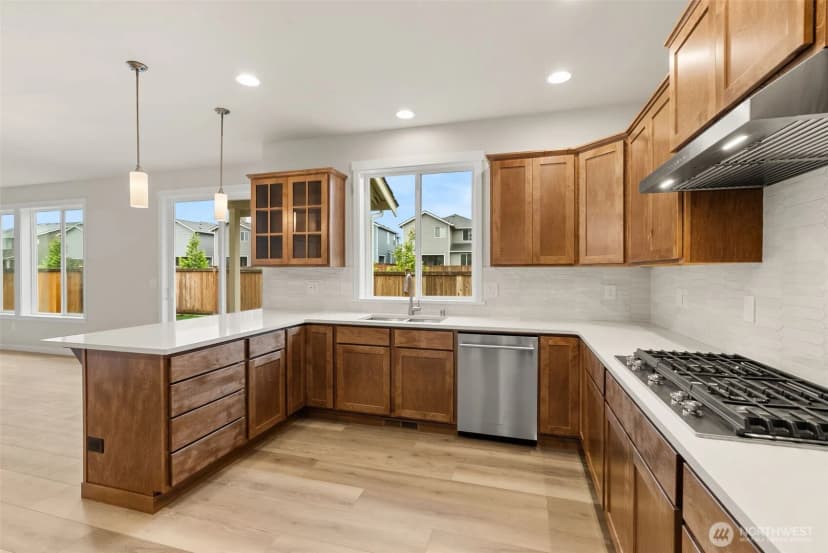 Property photo for 9001 Wyatt Court Se, Tumwater photo 12