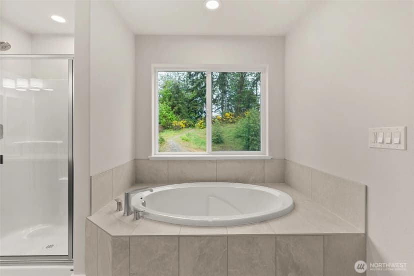 Property photo for 9001 Wyatt Court Se, Tumwater photo 25