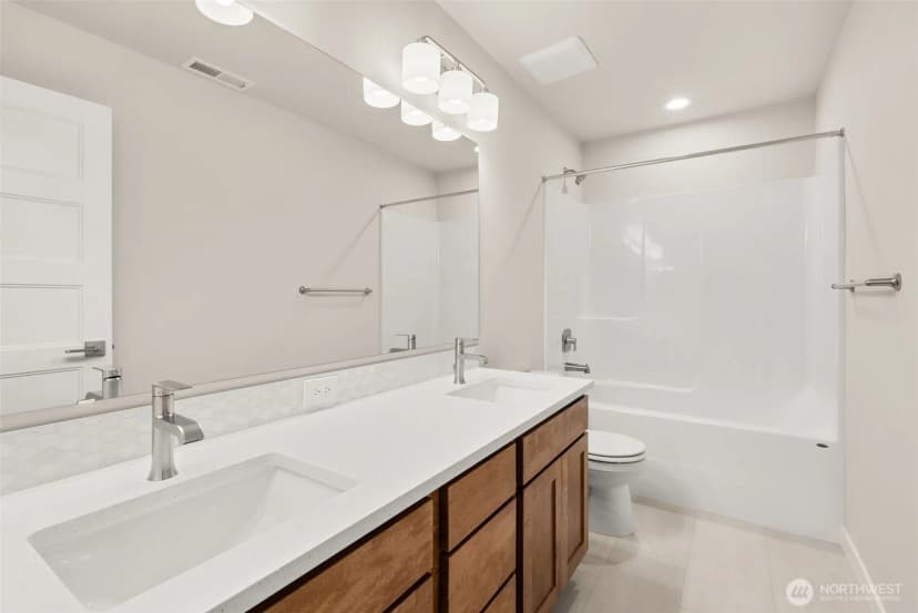 Property photo for 9001 Wyatt Court Se, Tumwater photo 32