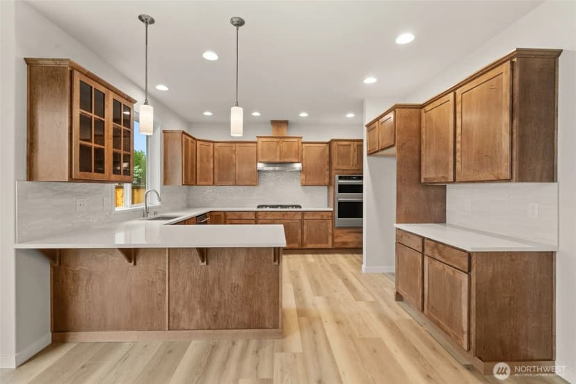 Property photo for 9001 Wyatt Court Se, Tumwater photo 10
