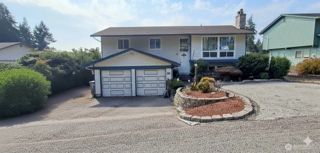 Property photo for 7655 Forest Ridge Drive Ne, Bremerton photo 2