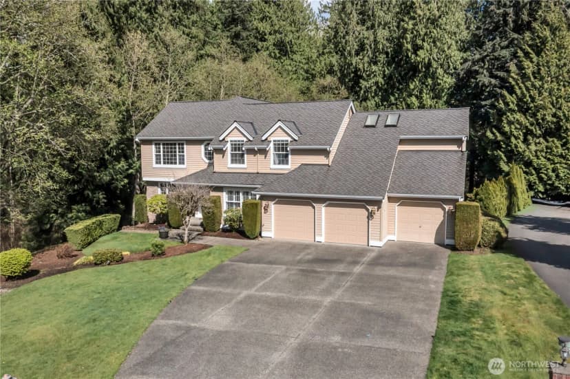 Property photo for 16038 Se 127th Place, Renton photo 3