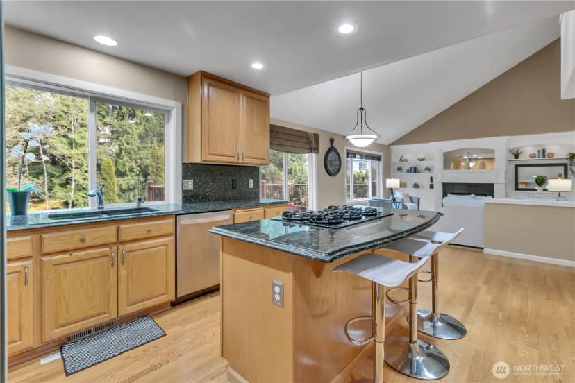 Property photo for 16038 Se 127th Place, Renton photo 11