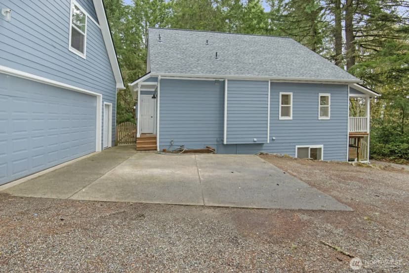 Property photo for 15002 Willow Road Se, Port Orchard photo 2