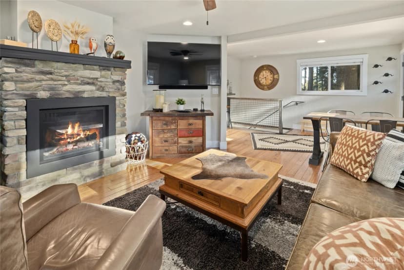 Property photo for 661 W Pacific Avenue, Ronald photo 13