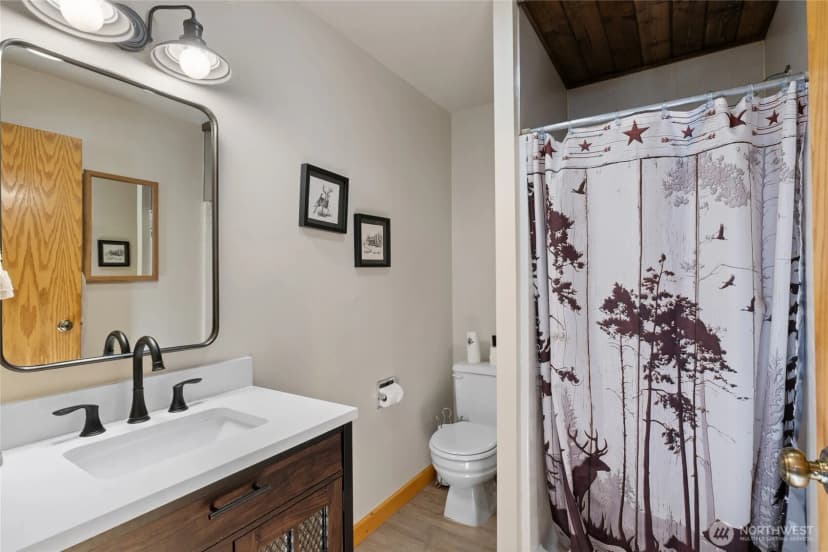 Property photo for 661 W Pacific Avenue, Ronald photo 28