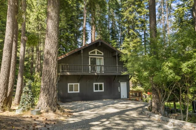 Property photo for 671 W Pacific Avenue, Ronald photo 3