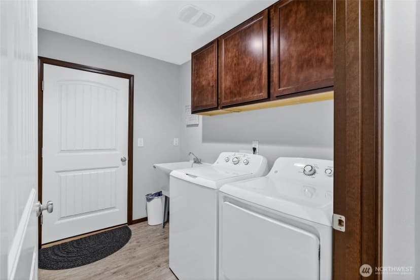 Property photo for 1215 195th Street, Long Beach photo 21