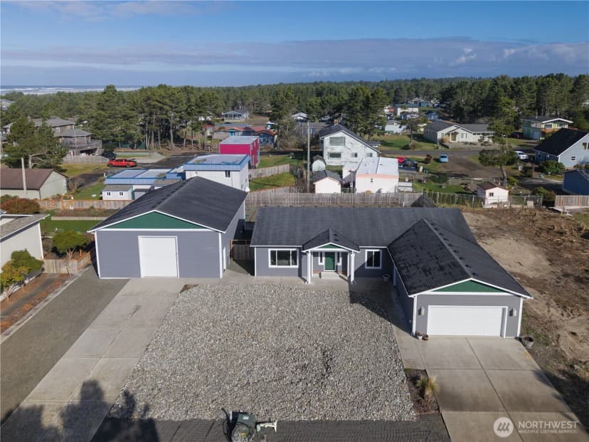 Property photo for 1215 195th Street, Long Beach photo 3