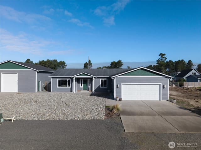 Property photo for 1215 195th Street, Long Beach photo 4