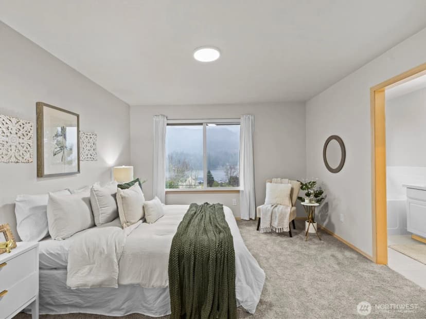 Property photo for 24094 Walker Valley Road, Mount Vernon photo 11