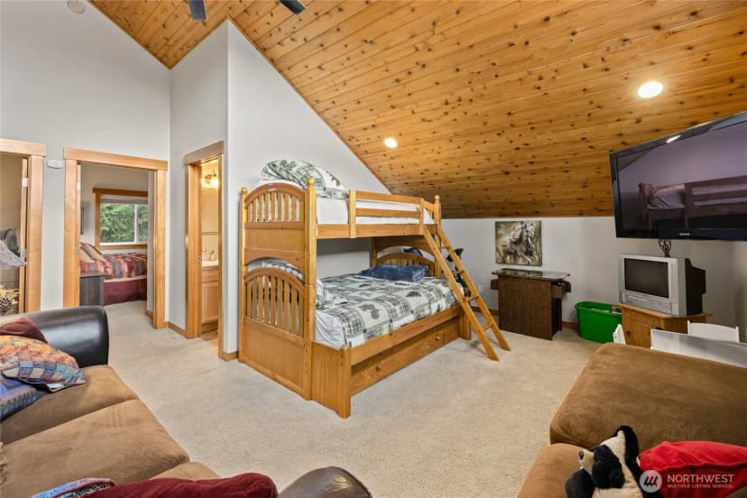 Property photo for 261 Tiger Lily Lane, Ronald photo 19