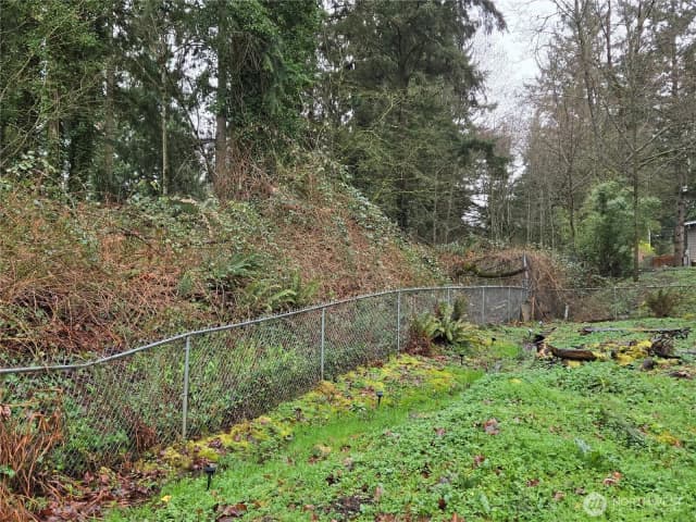 Property photo for 18 Xxx 120th Avenue Se, Renton photo 5