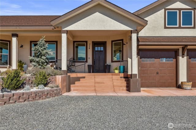 Property photo for 714 Sunset Boulevard Nw, Mattawa photo 3
