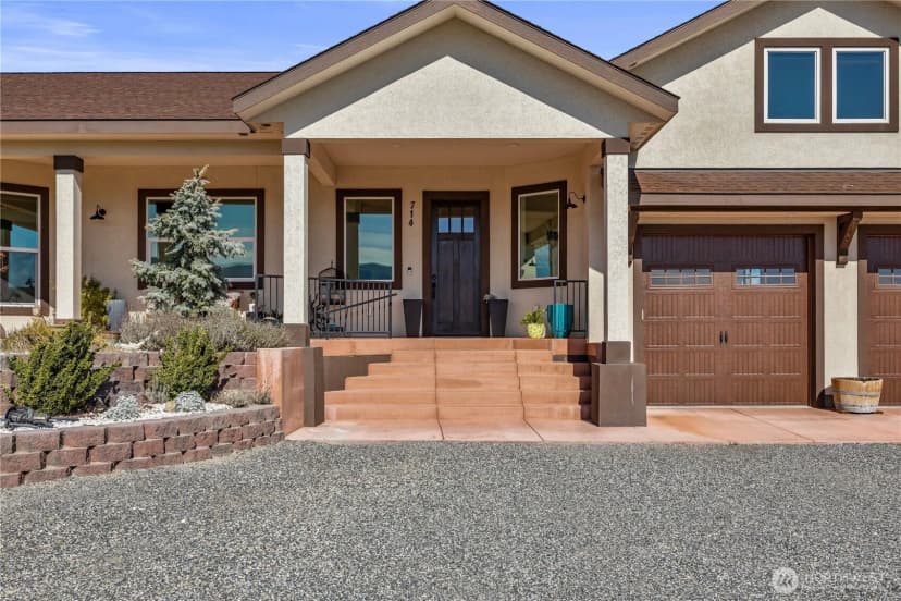 Property photo for 714 Sunset Boulevard Nw, Mattawa photo 3
