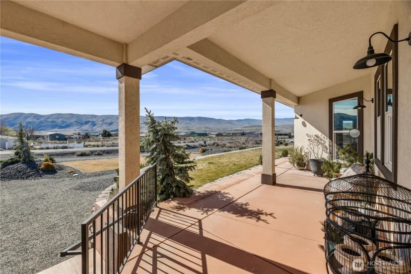 Property photo for 714 Sunset Boulevard Nw, Mattawa photo 5