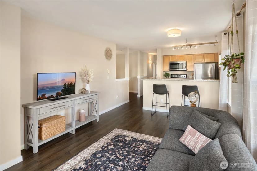 Property photo for 303 23rd Avenue S #310, Seattle photo 9