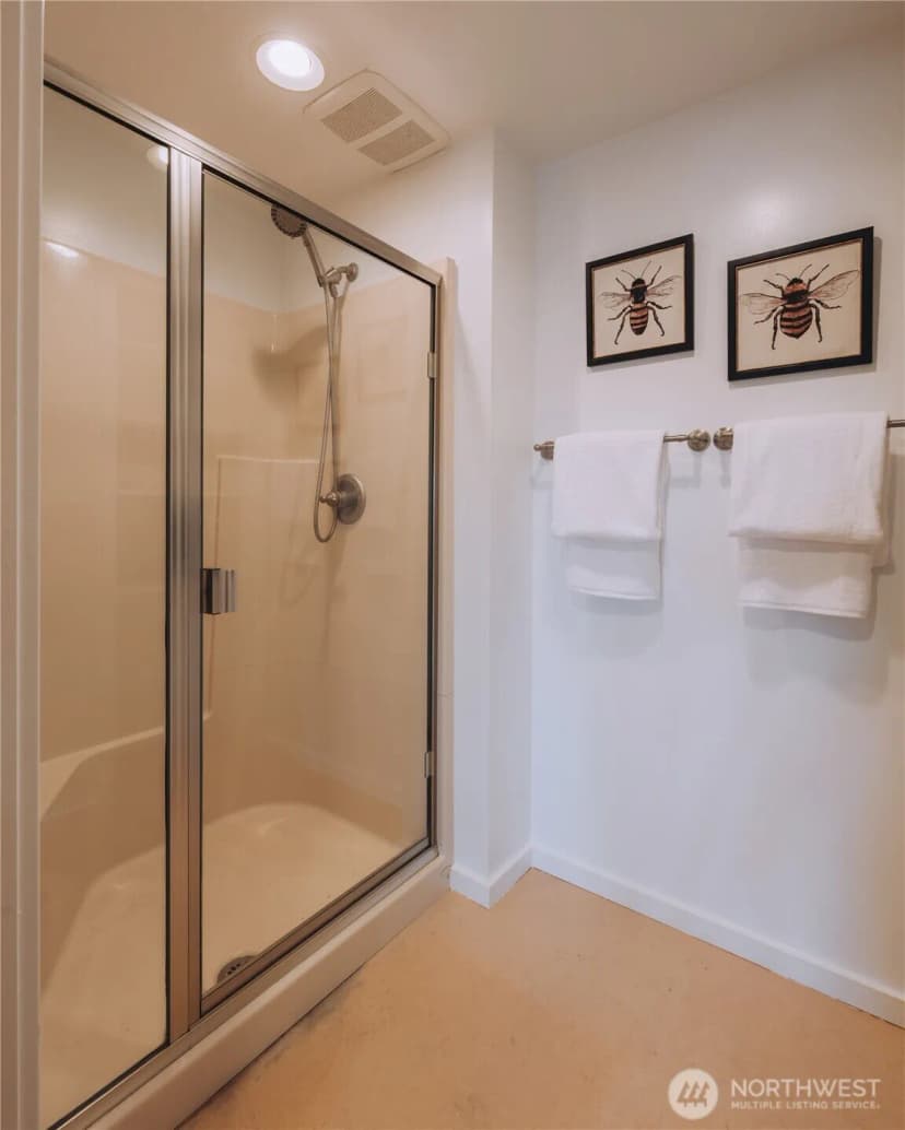 Property photo for 11323 Durland Place Ne, Seattle photo 20