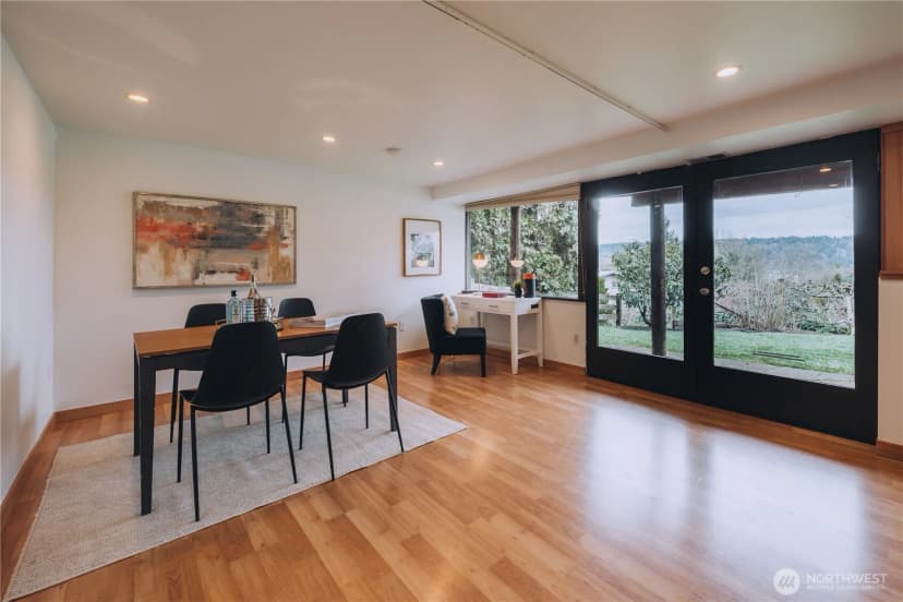 Property photo for 11323 Durland Place Ne, Seattle photo 16