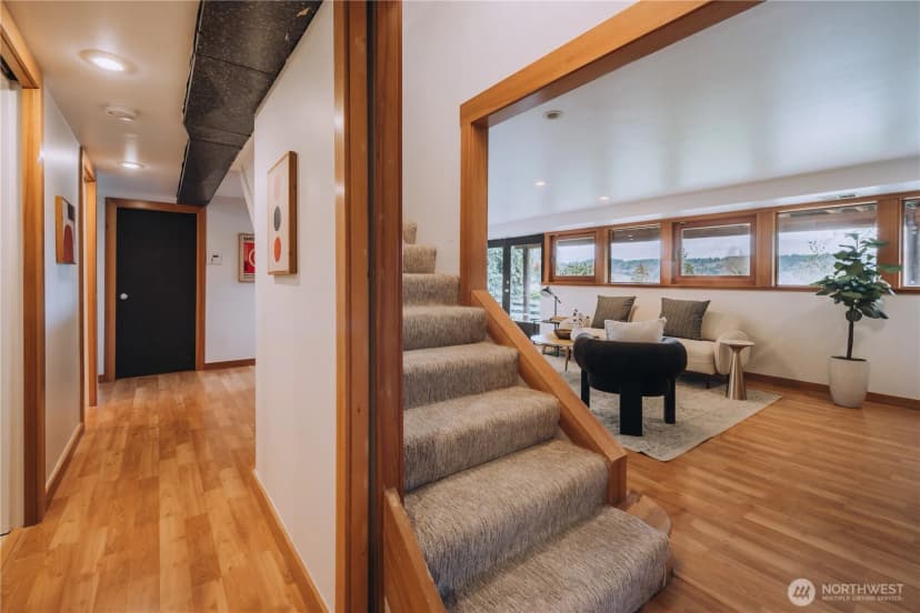 Property photo for 11323 Durland Place Ne, Seattle photo 14
