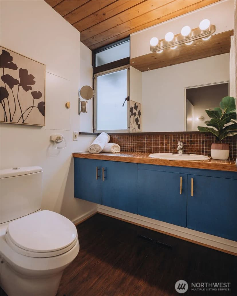 Property photo for 11323 Durland Place Ne, Seattle photo 12