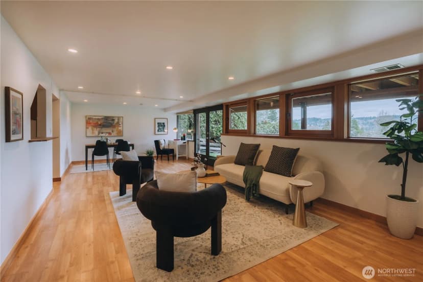 Property photo for 11323 Durland Place Ne, Seattle photo 24