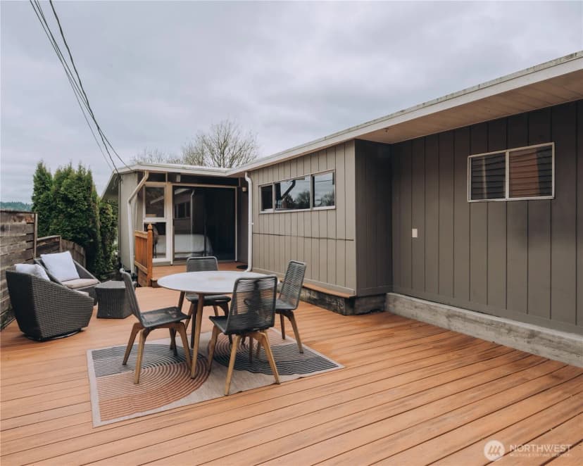 Property photo for 11323 Durland Place Ne, Seattle photo 29