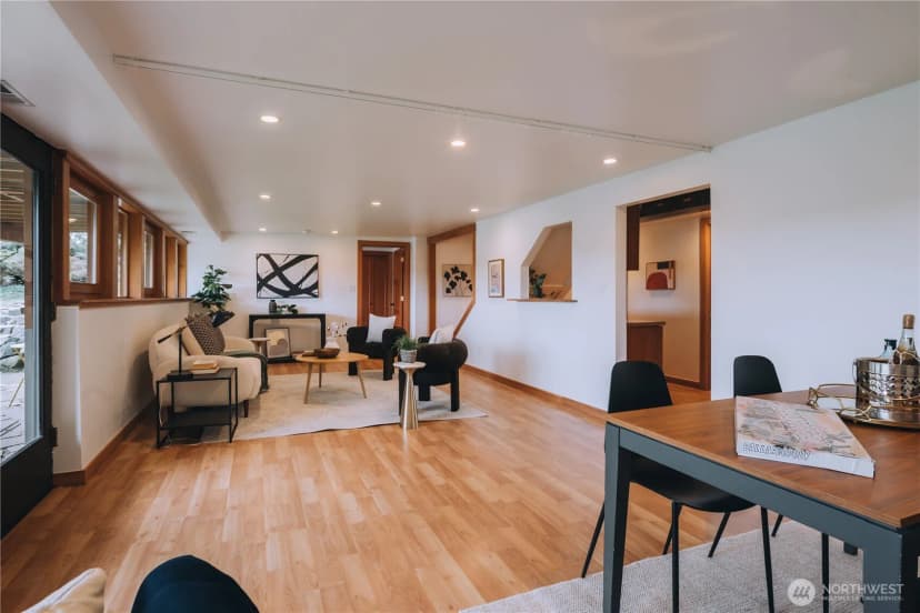 Property photo for 11323 Durland Place Ne, Seattle photo 17