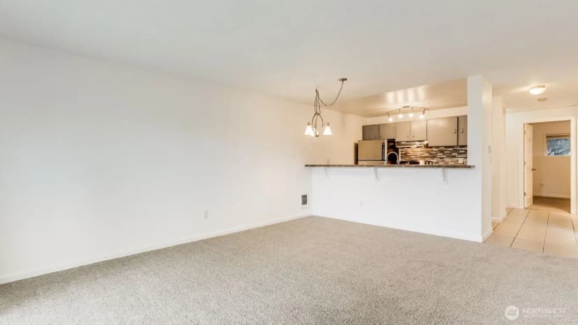 Property photo for 31003 14th Avenue S #d 13, Federal Way photo 8
