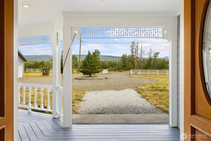 Property photo for 6280 Lower Peoh Point Road, Cle Elum photo 3