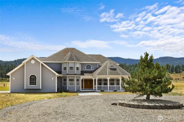 Property photo for 6280 Lower Peoh Point Road, Cle Elum photo 2