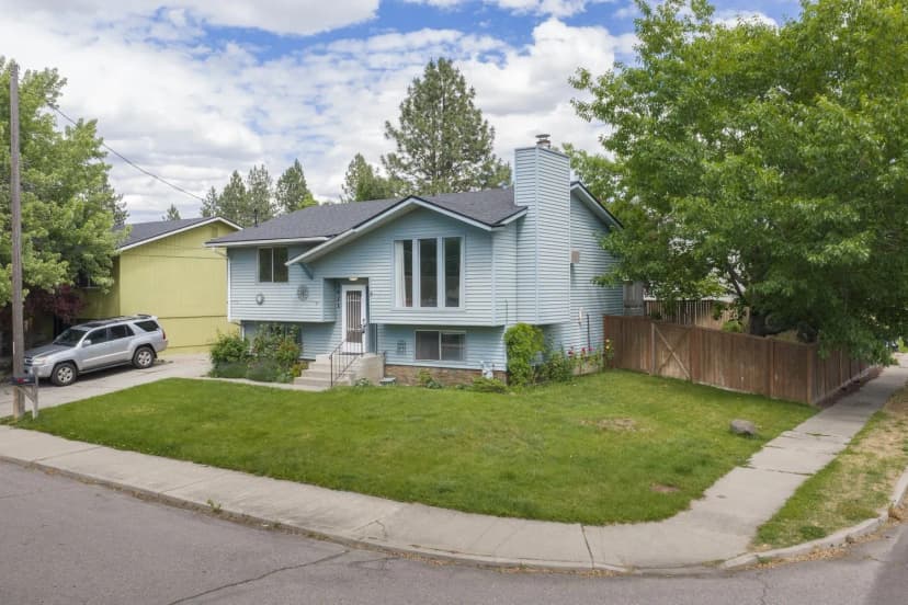 Property photo for 3421 S Myrtle St, Spokane photo 4